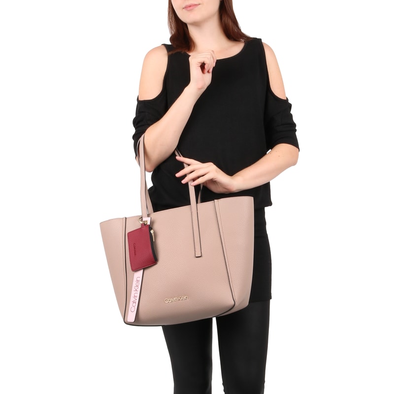 Damska shopper kabelka CK Base Medium K60K604427 erna